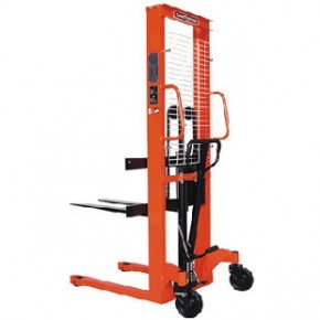 泰興市裝卸運輸機(jī)械修造廠